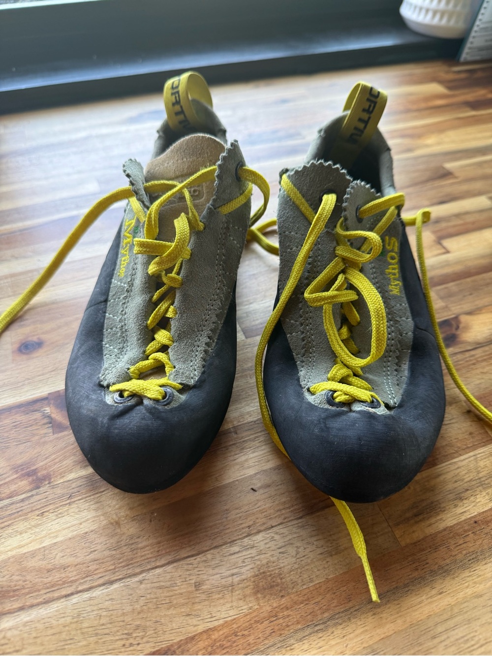 La Sportiva Mythos Climbing Shoe.